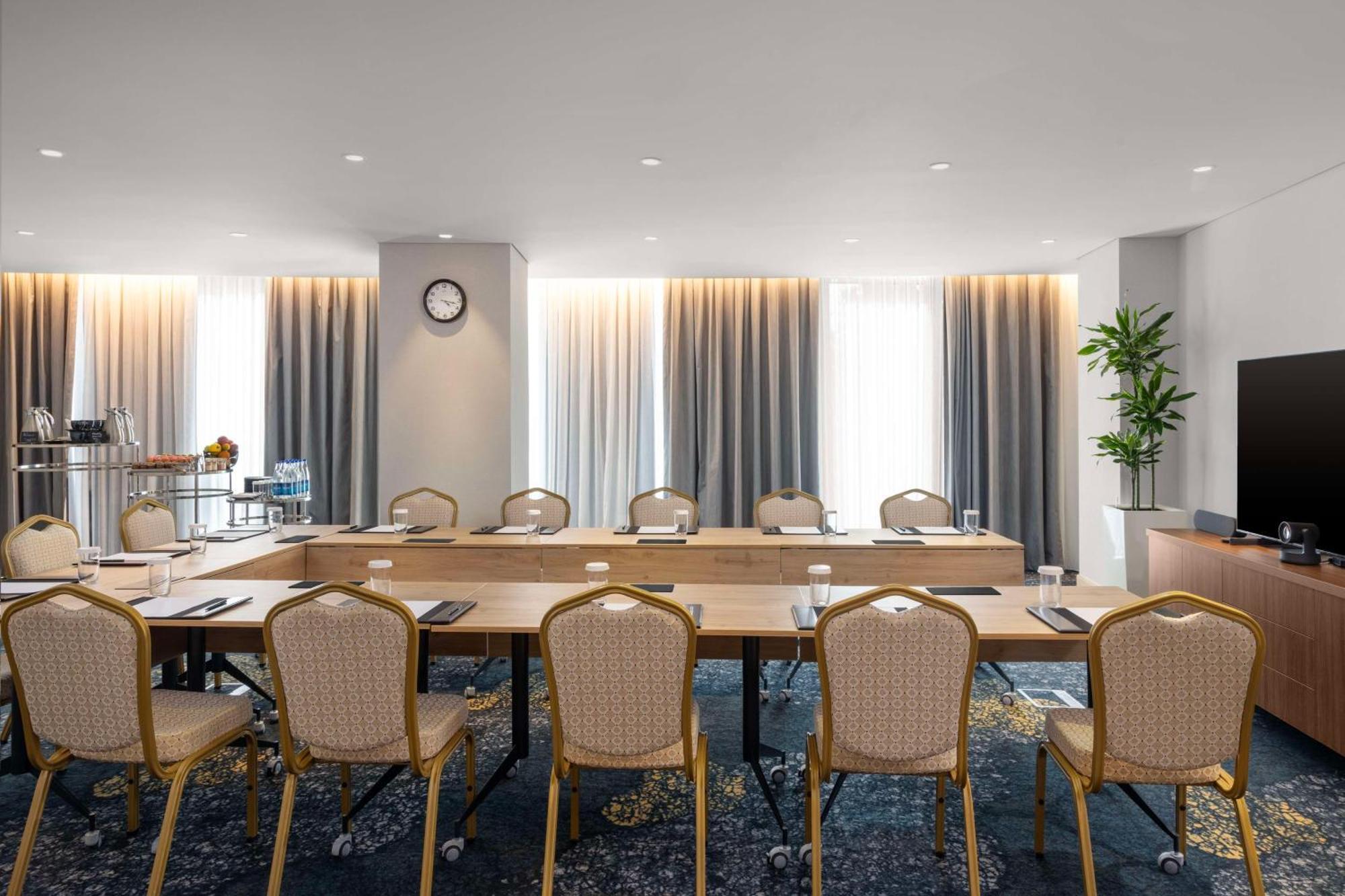 Hilton Garden Inn バクー エクステリア 写真