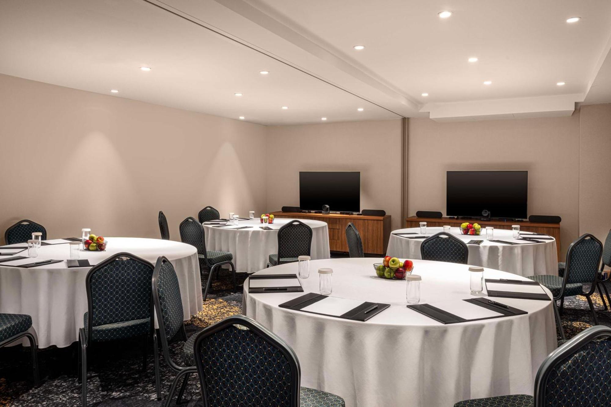 Hilton Garden Inn バクー エクステリア 写真