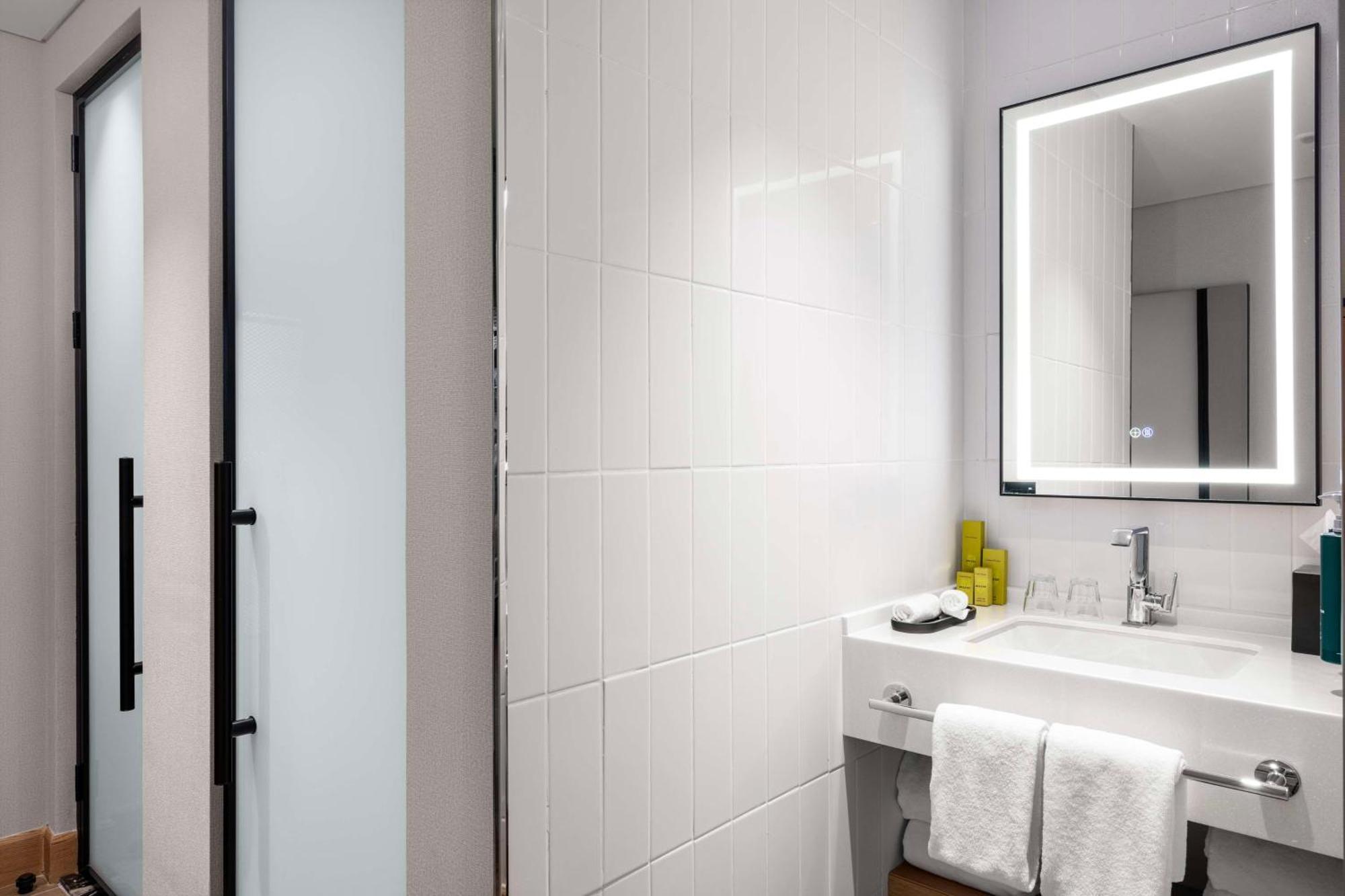 Hilton Garden Inn バクー エクステリア 写真