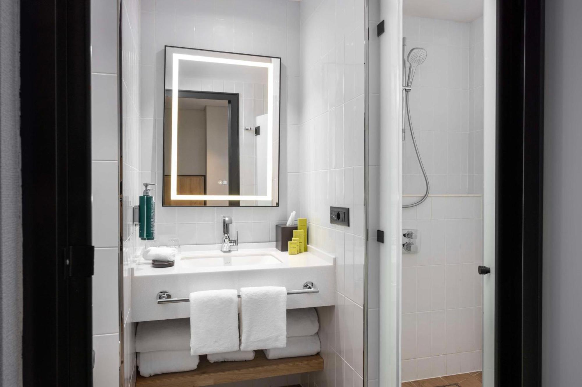 Hilton Garden Inn バクー エクステリア 写真