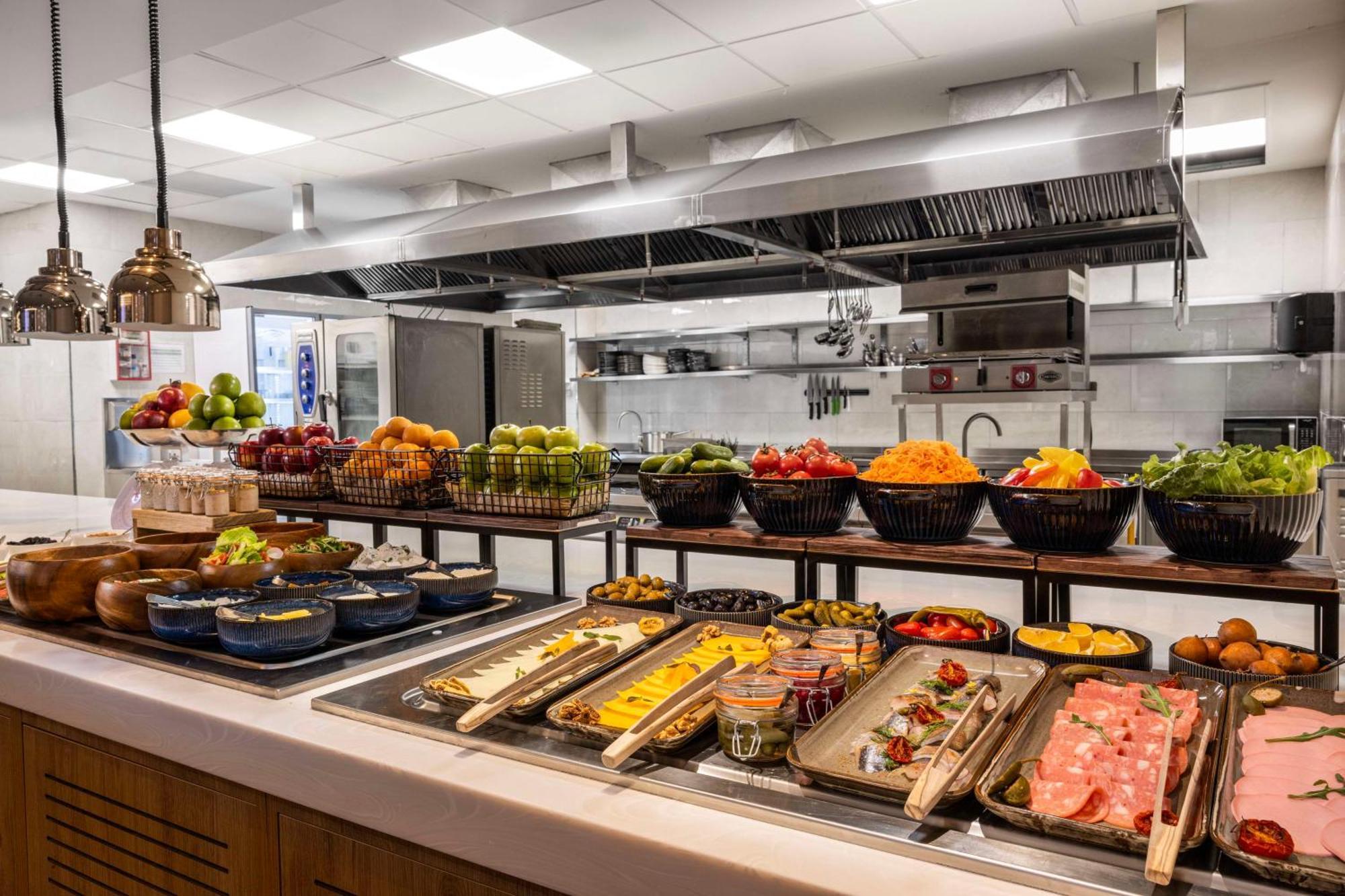 Hilton Garden Inn バクー エクステリア 写真