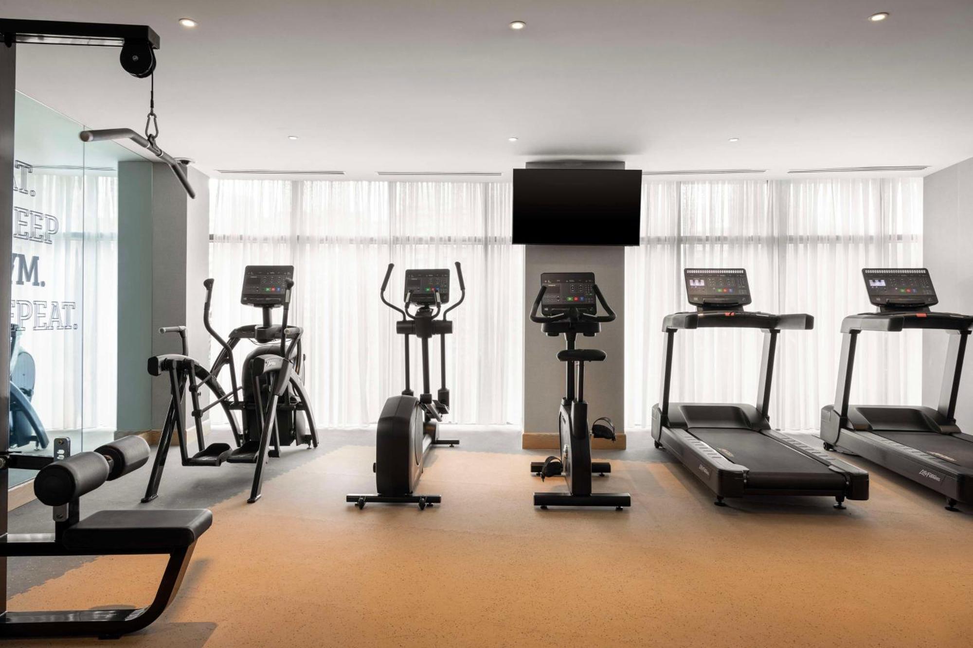 Hilton Garden Inn バクー エクステリア 写真